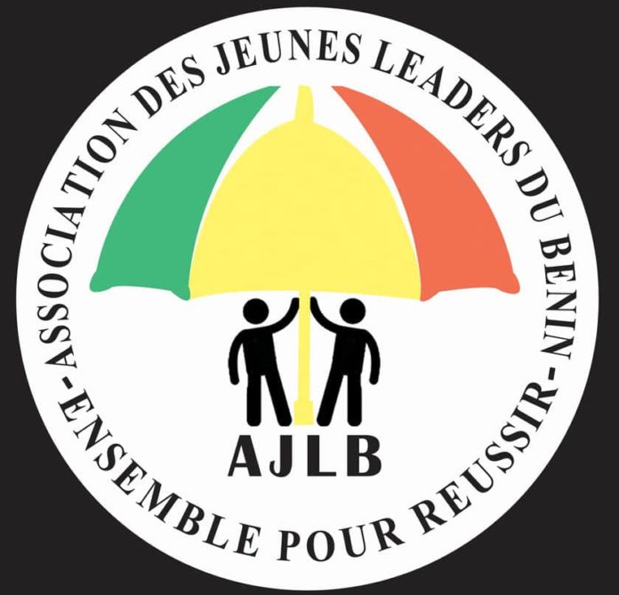 98DA9DEF-6A62-4F8D-B7FA-10FEE45049FD