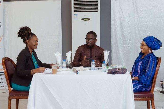 B3D50880-F7D4-4DAD-8714-73D7383082A8