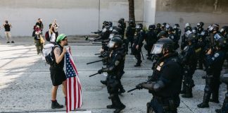 Manifestations à Los Angeles: Donald Trump déploie des milliers de soldats