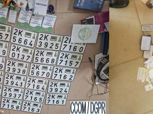 Commune d’Adjarra : La police saisit 22 plaques d’immatriculation et 30 cartes grises chez deux individus