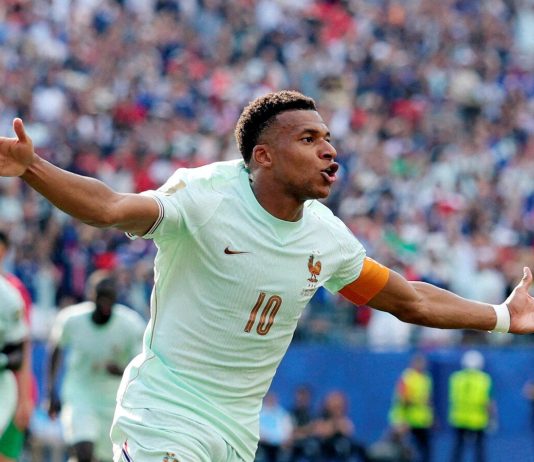 Mondial 2026 : La France éjecte le Maroc